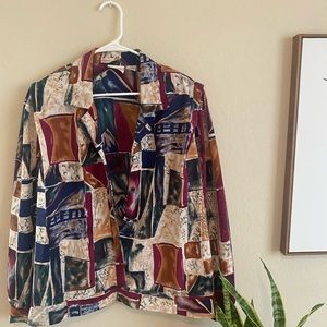 This blouse can work for multiple sizes*